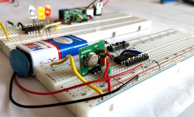 RF transmitter and receiver circuit