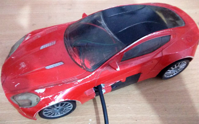 Toy car