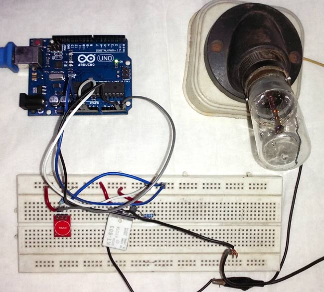 Arduino TTP223 Touch Sensor Interfacing Hardware Board