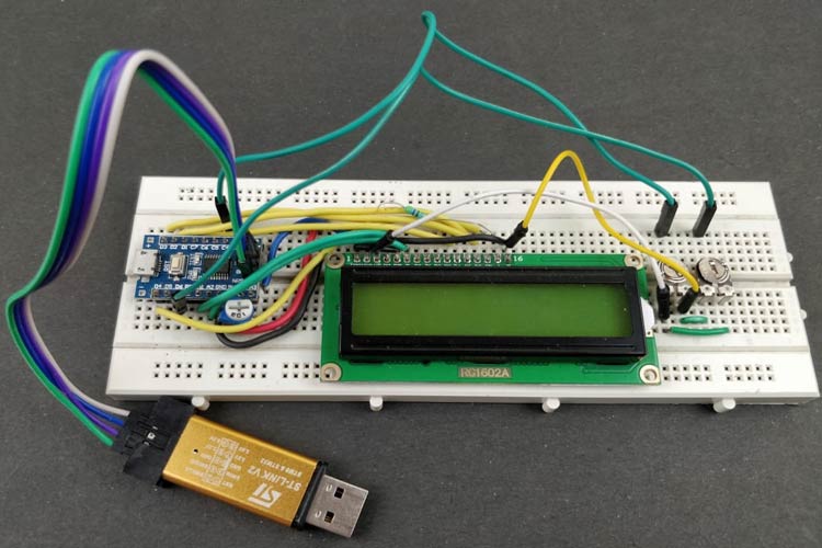 STM8S using Cosmic C Compiler 