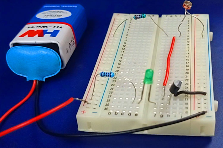 Darkness Detector Circuit using LDR