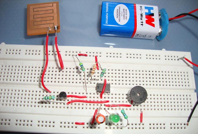 Rain Alarm Project using IC 555