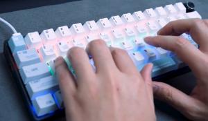 AgileWhisker Keyboard: The Ultimate Open-Source Programmable Keyboard with RP2040